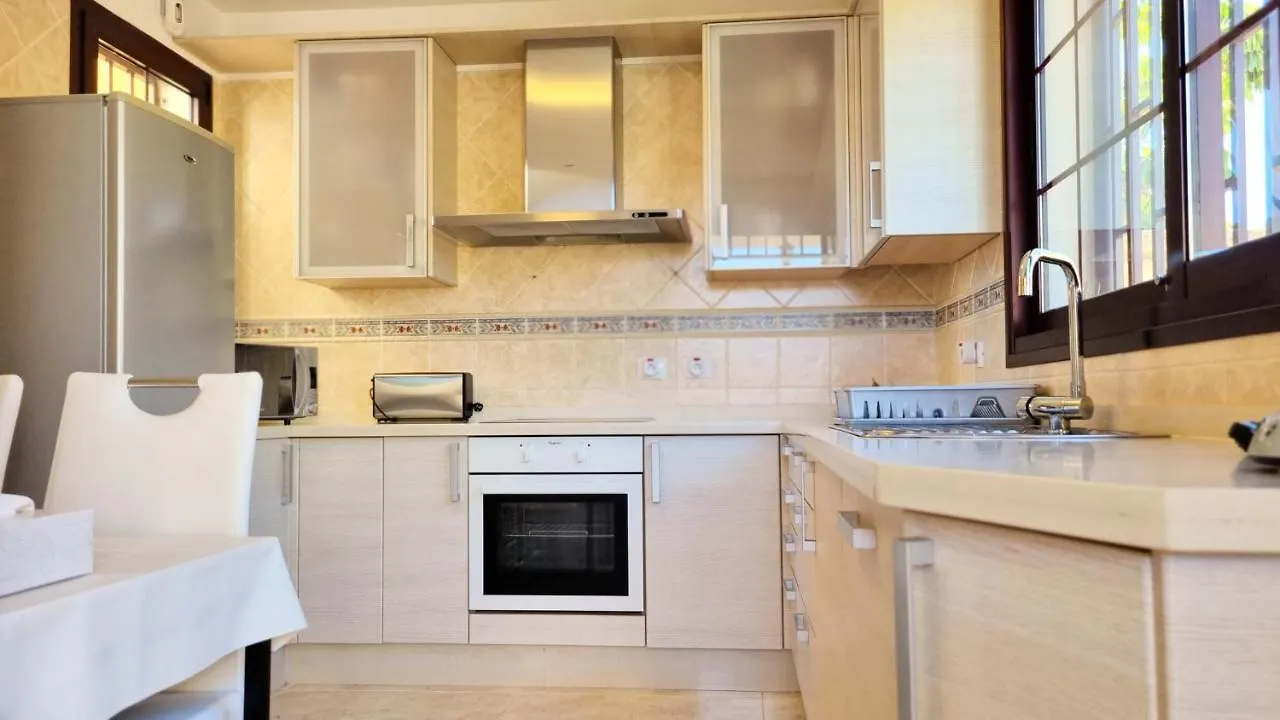 Lovely Villa Near Los Cristianos Cho