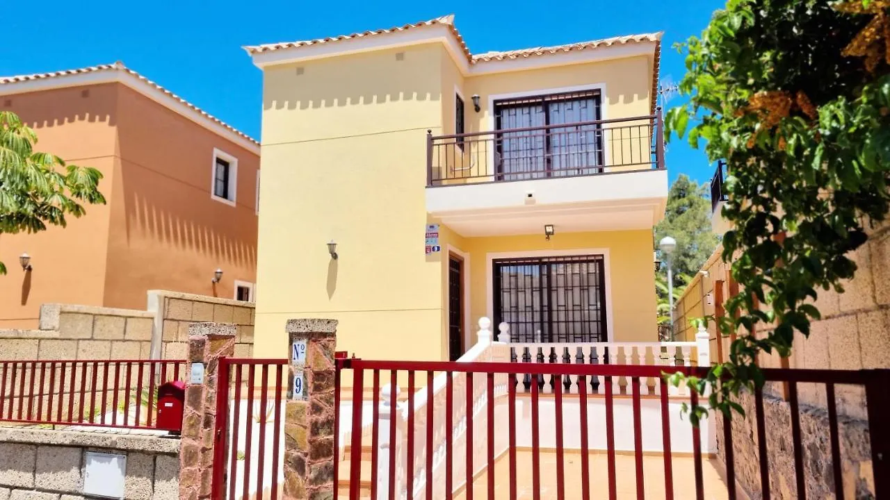 Lovely Villa Near Los Cristianos Cho